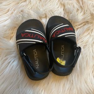 Nautica slides